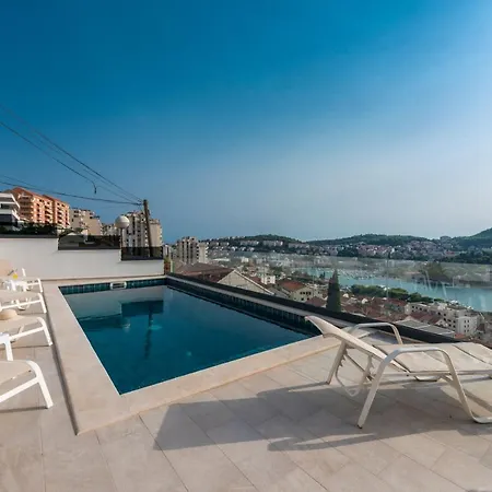 Makris No3 Apartment *