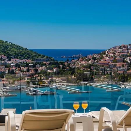 Apartment Makris No3 *